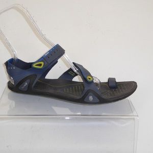 teva barefoot sandals